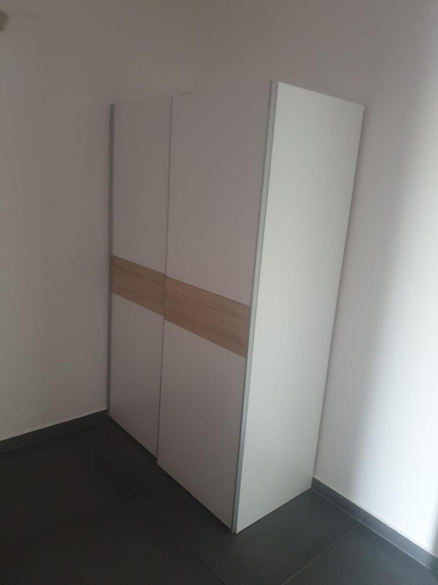 With Free Parking And No Balcony But Terase In Front Of The House Apartament Pula